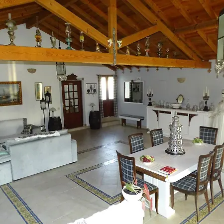 Quinta Camargue Cela Velha